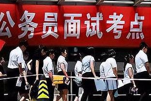 周冠宇晒F1中国大奖赛照片，配文调侃：各位换胎组监工们辛苦了